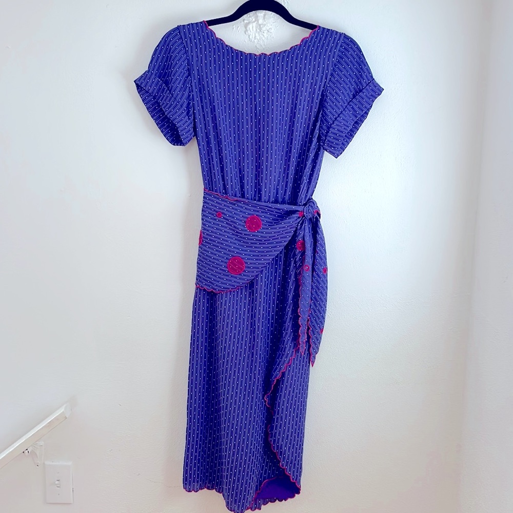 Asymmetrical vintage dress with tie
